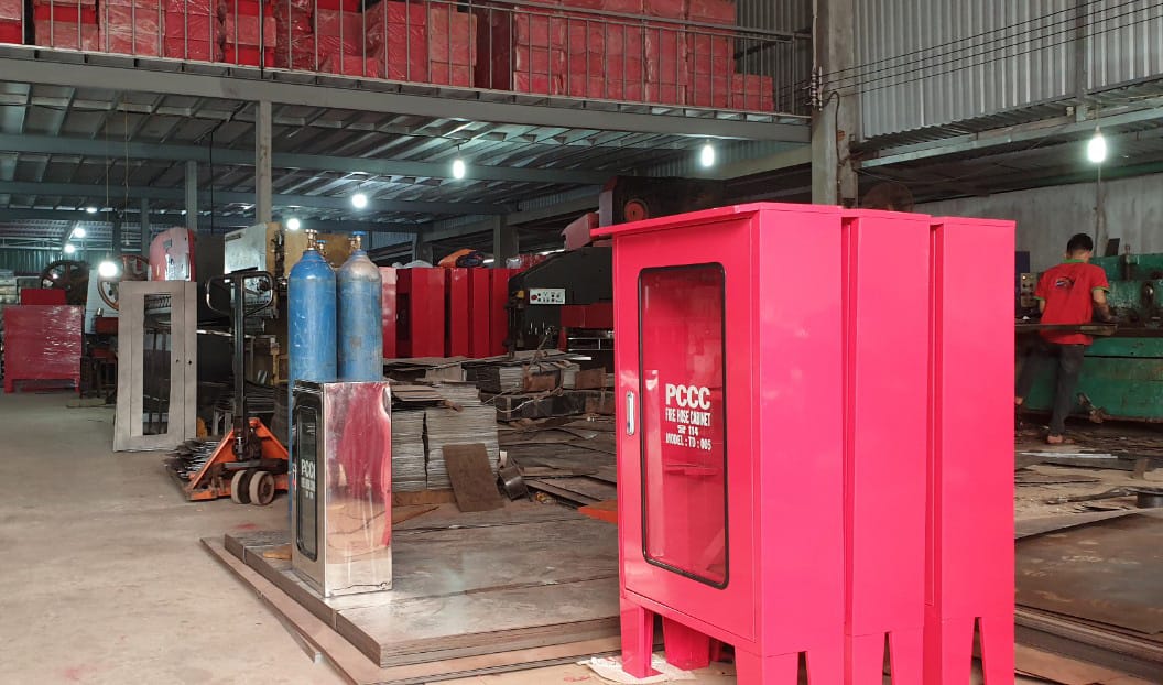 Hộp đựng bình chữa cháy là nơi bảo quản và cố định bình chữa cháy