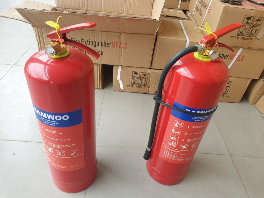 Mẫu bình chữa cháy có tag niêm phong