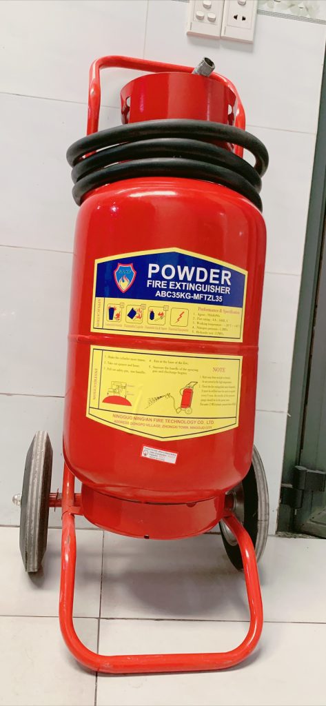Bình chữa cháy dung tích lớn gắn khung bánh xe di chuyển