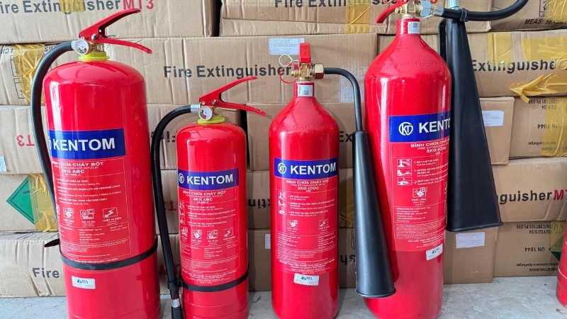 Bình chữa cháy Kentom bột ABC 8kg được thiết kế chắc chắn