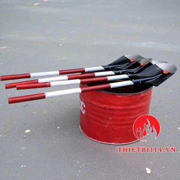 Xẻng xúc cát PCCC