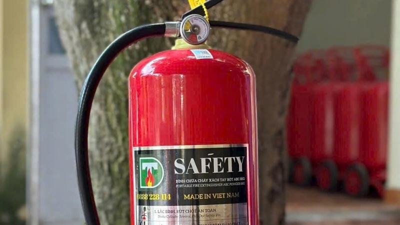 Bình chữa cháy Safety bột ABC 8kg là thiết bị PCCC có hiệu quả dập lửa toàn diện