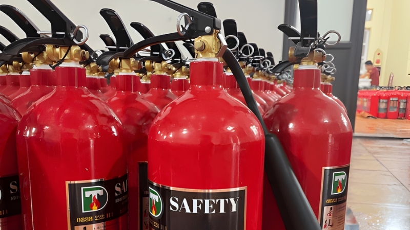 Bình chữa cháy Safety CO₂ phù hợp cho đám cháy điện và hóa chất nhẹ