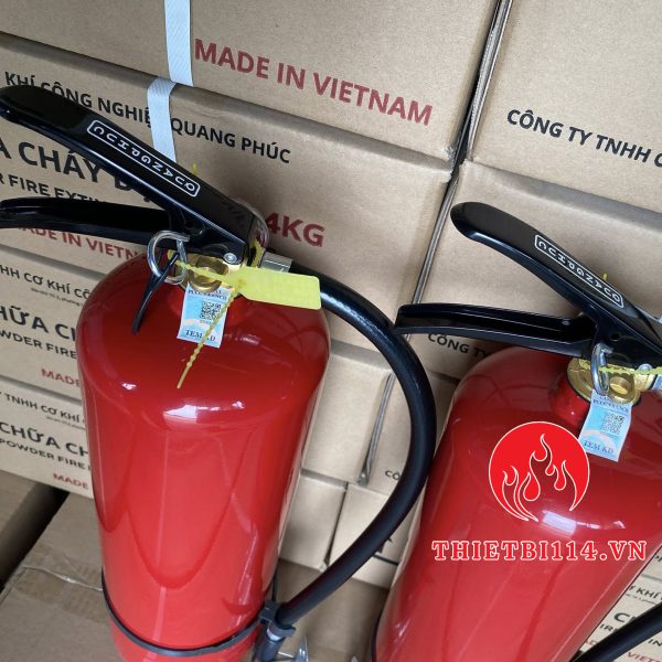 Bình chữa cháy Quang Phúc ABC 4kg+ Tem kiểm định