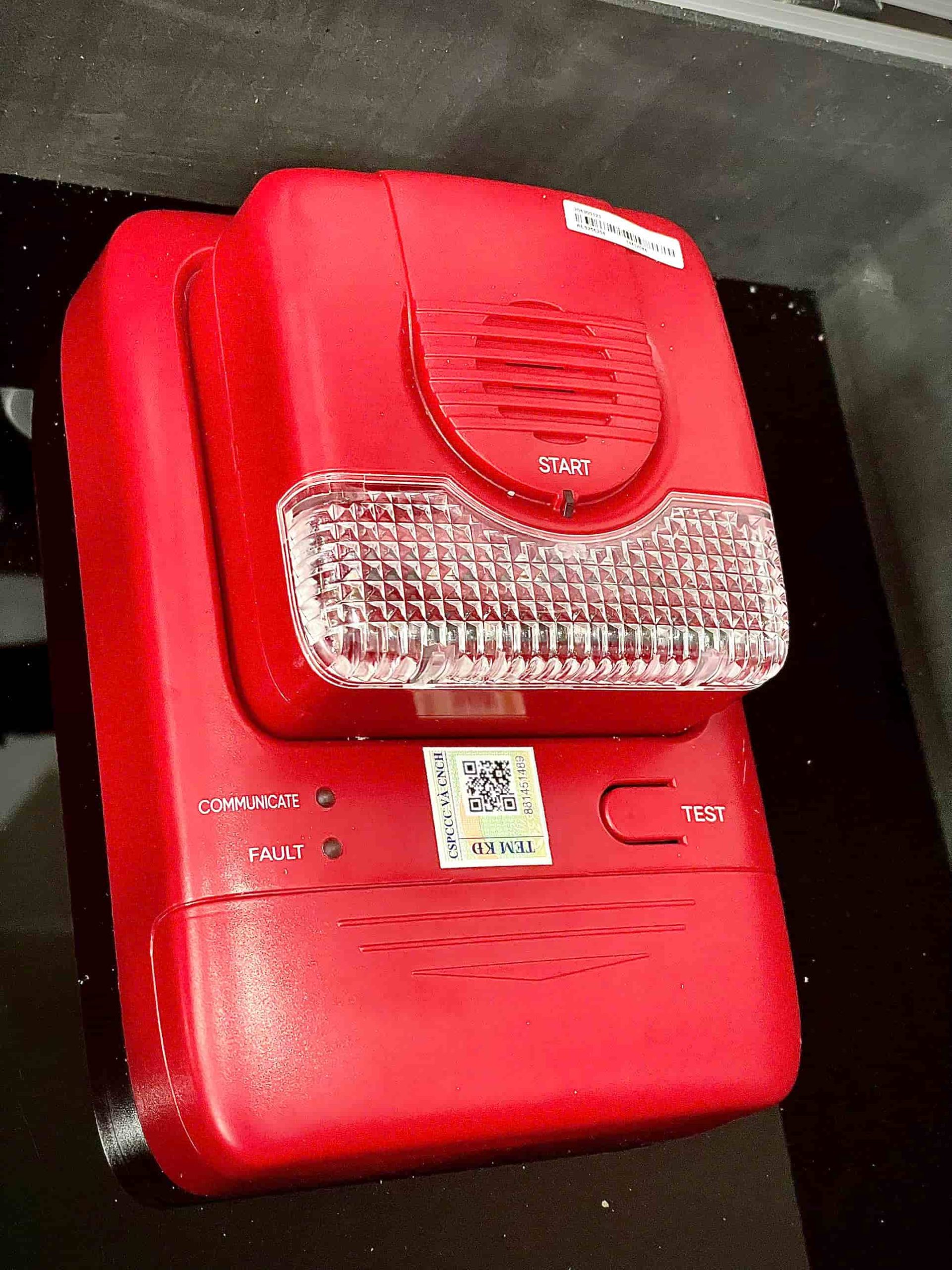 Còi đèn báo cháy không dây Hikvision được thiết kế để đảm bảo khả năng cảnh báo nhanh