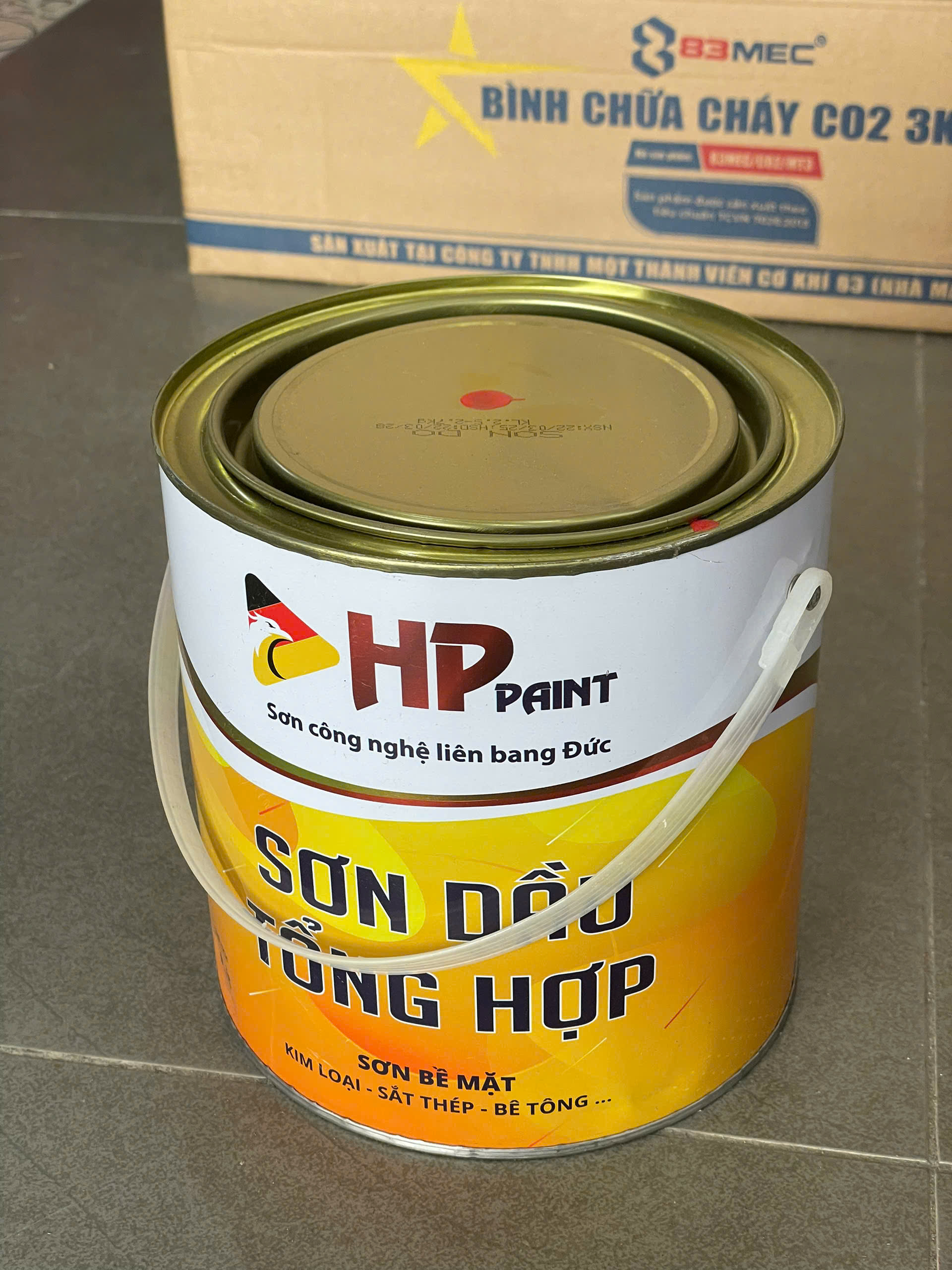 Sơn đỏ 3 Lít Hòa Phát được sản xuất theo công nghệ Đức