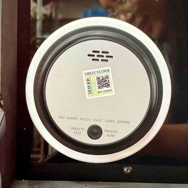 Thiết bị được trang bị loa báo động với cường độ ≥ 85 dB@3m