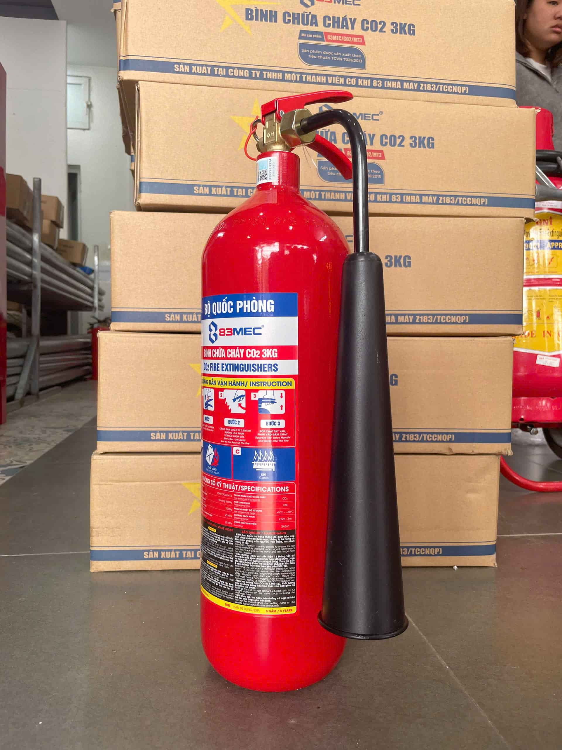 Thiết kế nhỏ gọn, dễ thao tác giúp người dùng xử lý hiệu quả nhiều loại đám cháy