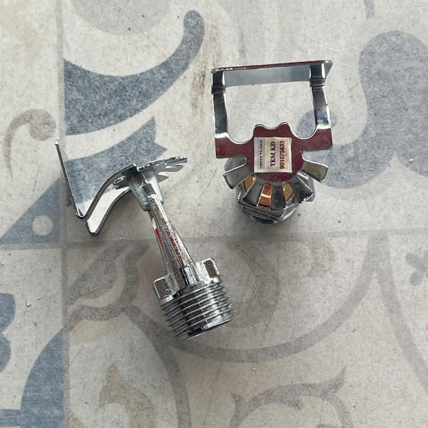 Đầu phun Sprinkler DN15 quay ngang