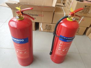 Bình bột chữa cháy ABC 8kg còn niêm phong tại kho Thietbi114