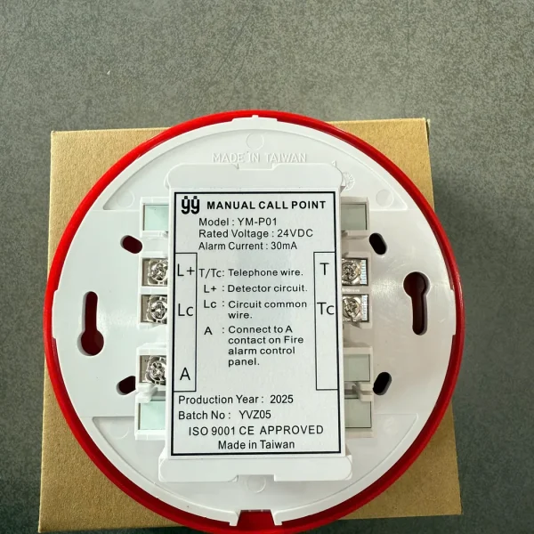 Mặt sau nút ấn YM-P01: nhãn thông số 24VDC 30mA, chân đấu L+/Lc/A/T/Tc