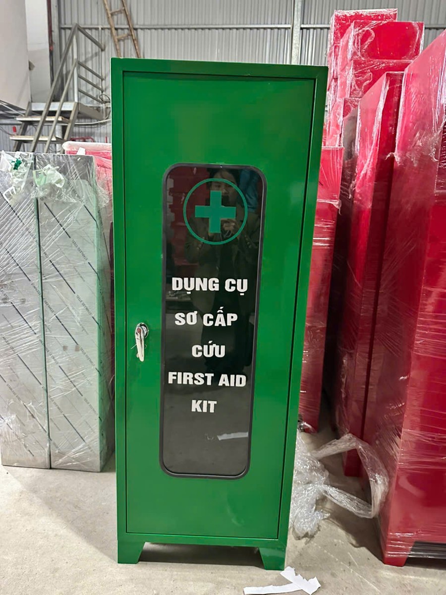 hat-that-socapcuu Tủ dụng cụ sơ cấp cứu xưởng gia công tại xưởng