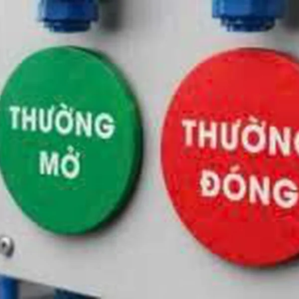 Biển thường đóng/thường mở mica 1 lớp D5cm – ảnh thực tế sản phẩm